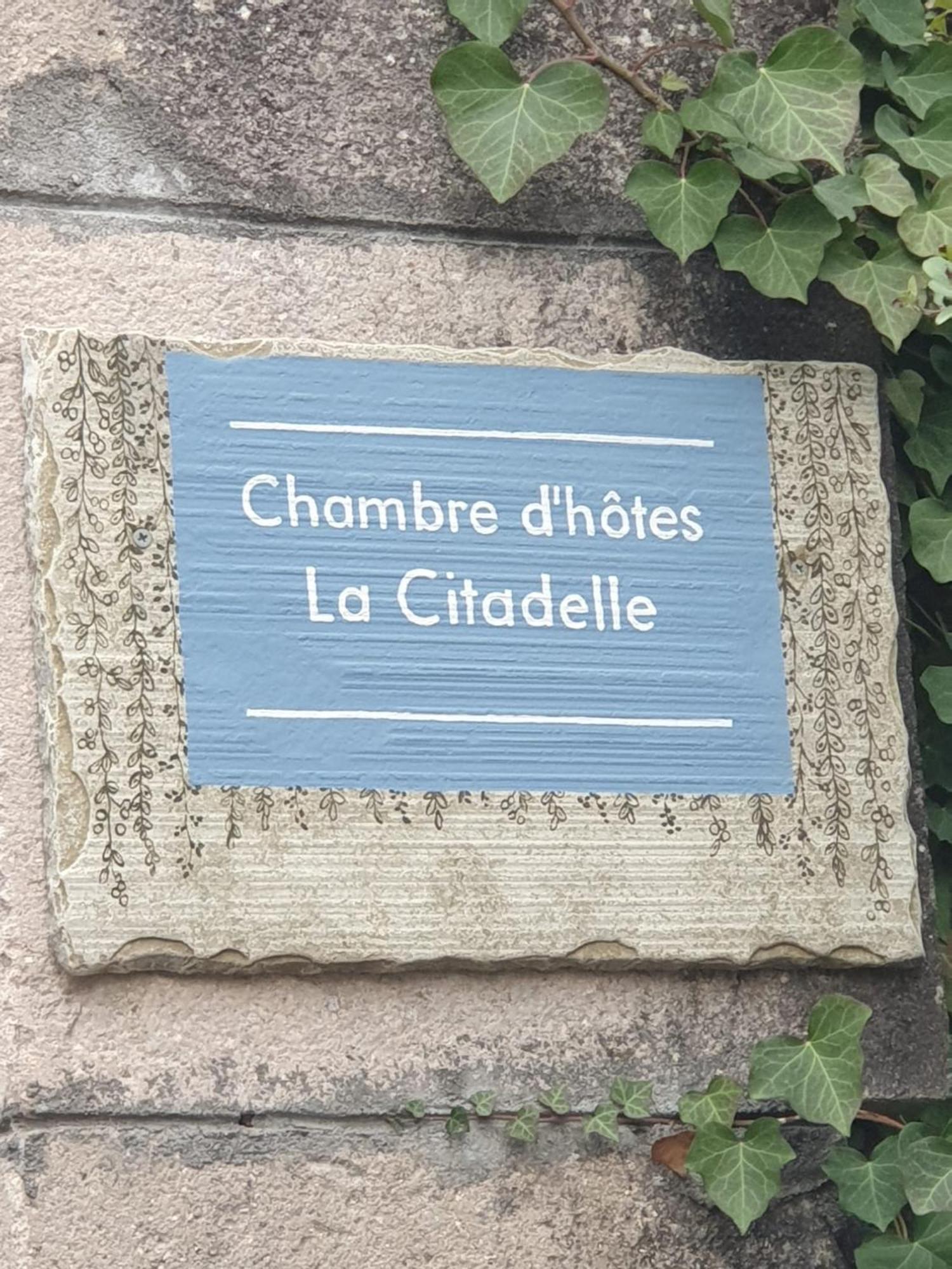 Chambre D'Hotes La Citadelle Lardier-et-Valenca Bagian luar foto